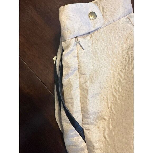 Wilfred Le Fou High Rise Partiment Shorts in Beige NWT Size 8 - Picture 7 of 10